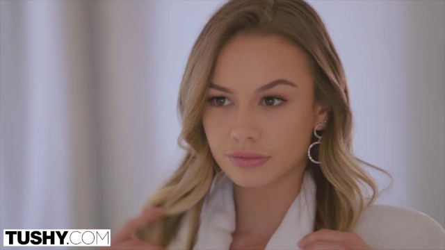 Анальное долбление сладкой попки